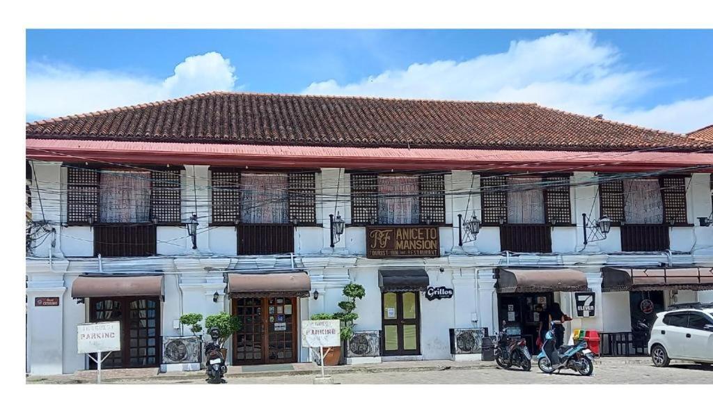 Rf Aniceto Mansion Bed and Breakfast Vigan Exterior foto